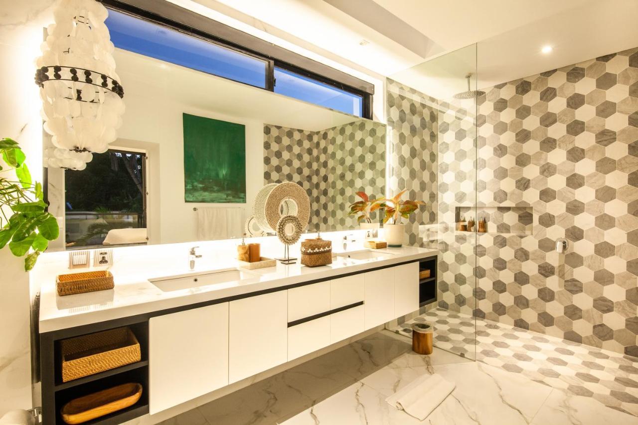 Luxury Villa Devina I Seminyak I Yoga & Gym Buitenkant foto