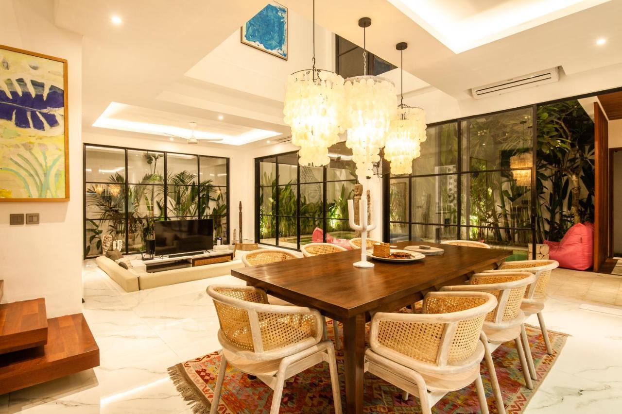 Luxury Villa Devina I Seminyak I Yoga & Gym Buitenkant foto