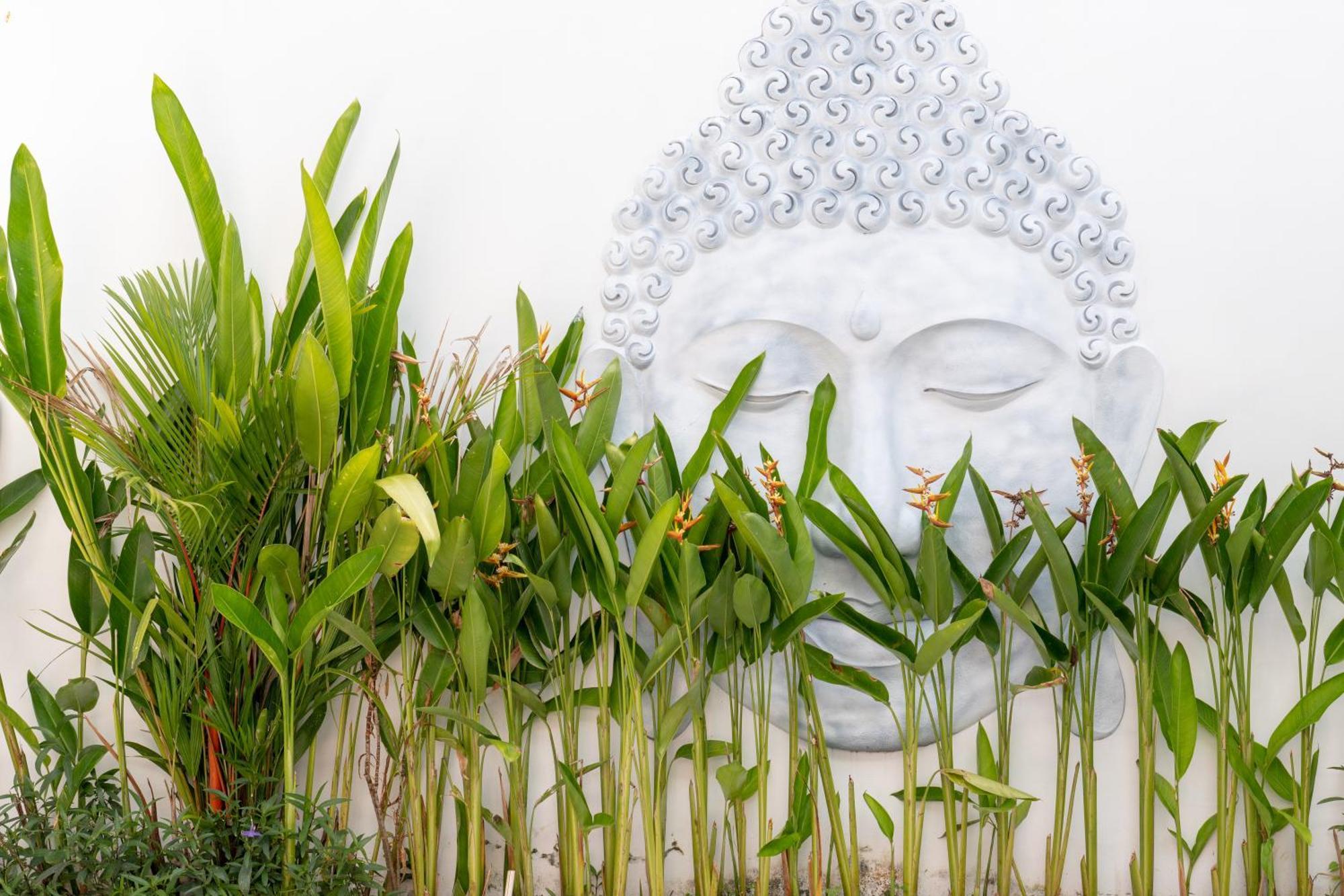 Luxury Villa Devina I Seminyak I Yoga & Gym Buitenkant foto